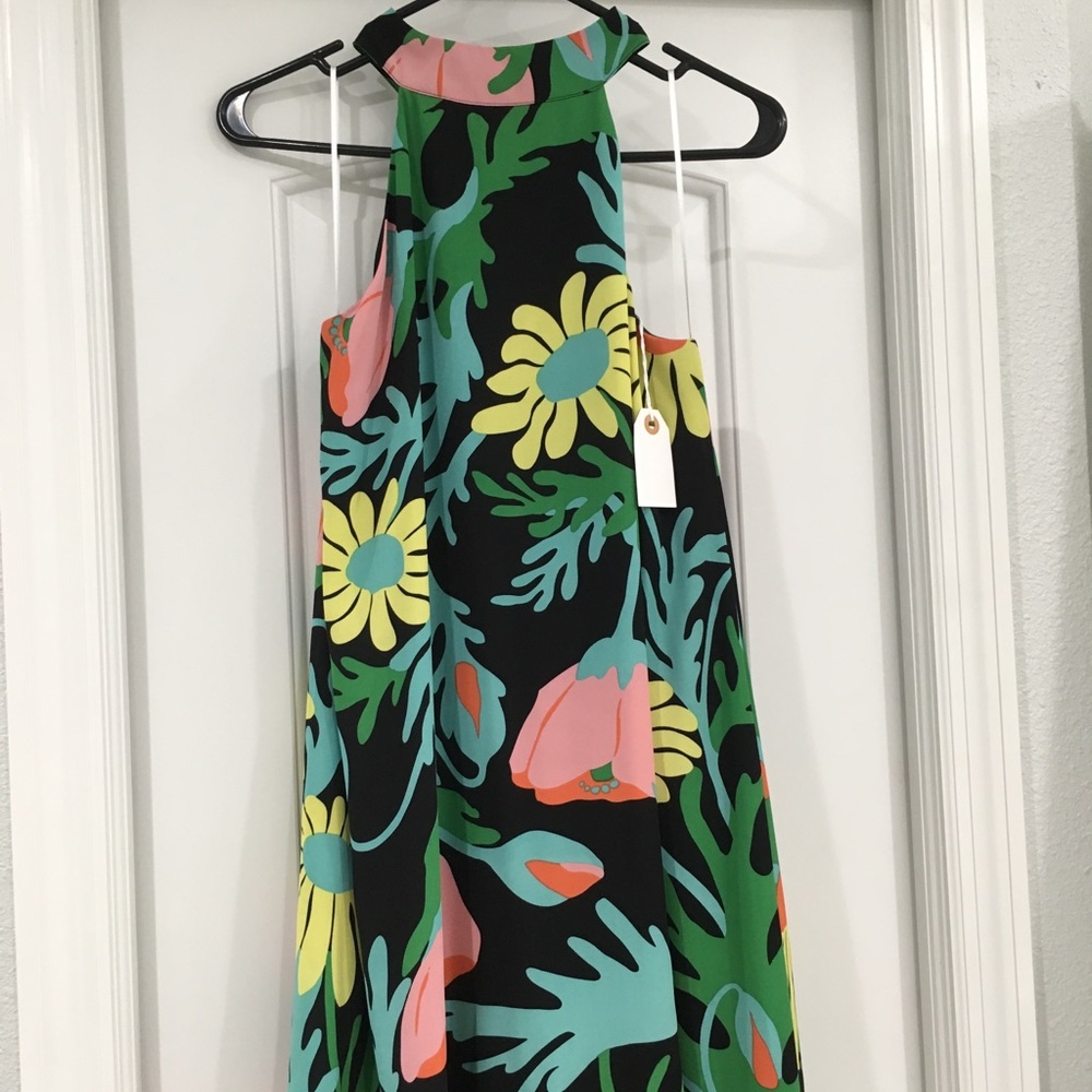 Boutique halter dress. New with tags. Size small.